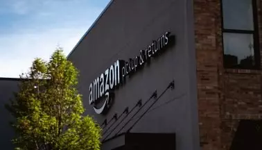 Azioni Amazon: Warren Buffett punta sul colosso di Jeff Bezos