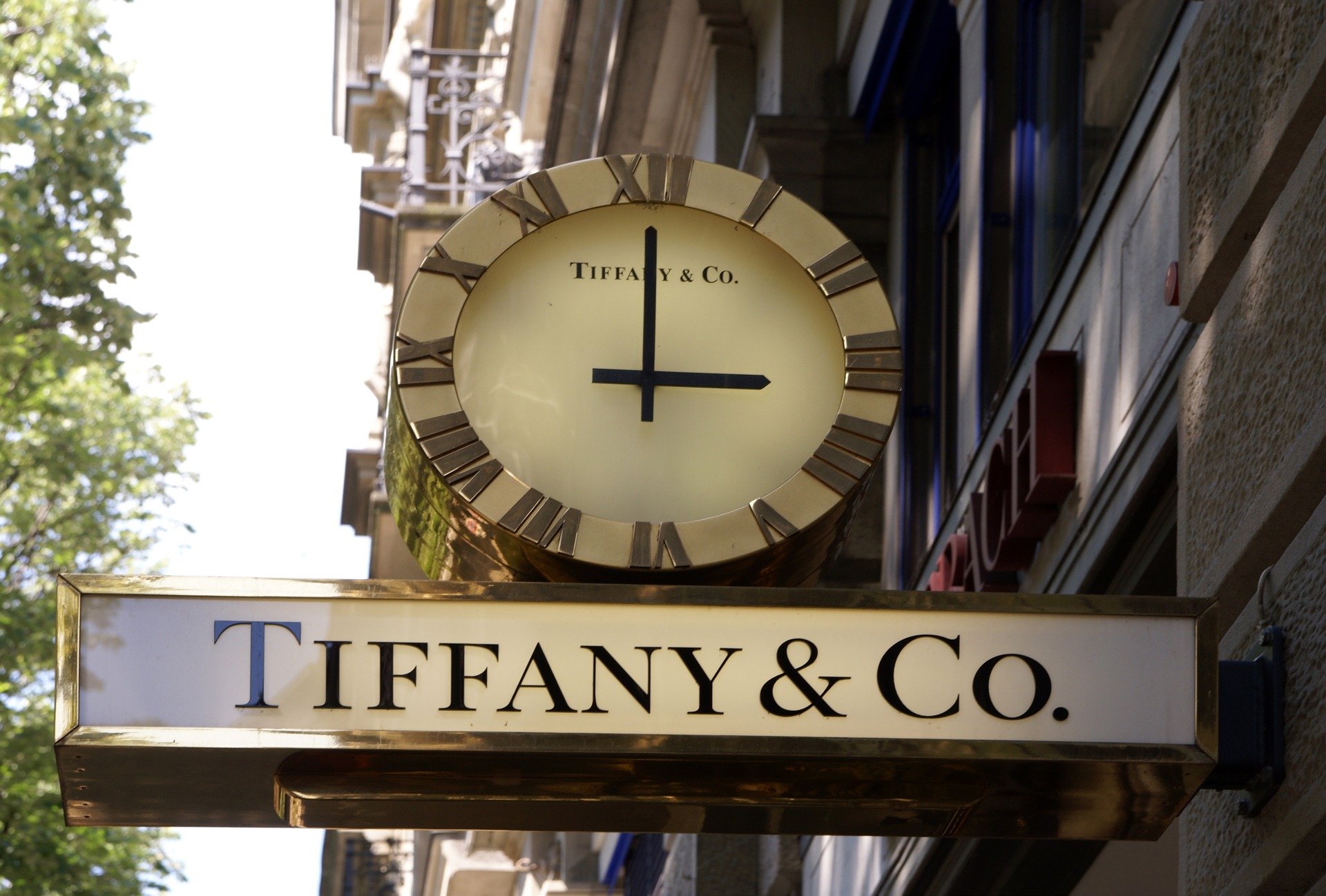 LVMH acquista Tiffany & Co per 16,2 miliardi di dollari - www.cinemas93.org